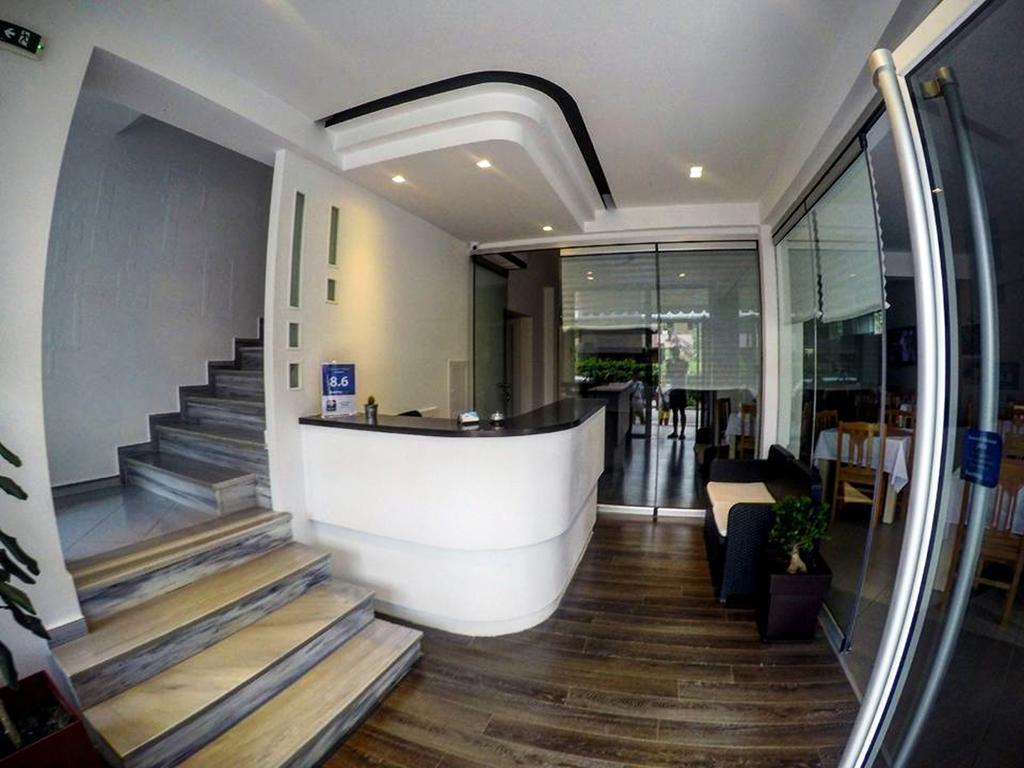 Hotel Aulona Sarande Exterior photo